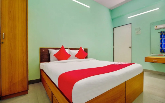OYO Flagship 29595 Hotel Akash Executive