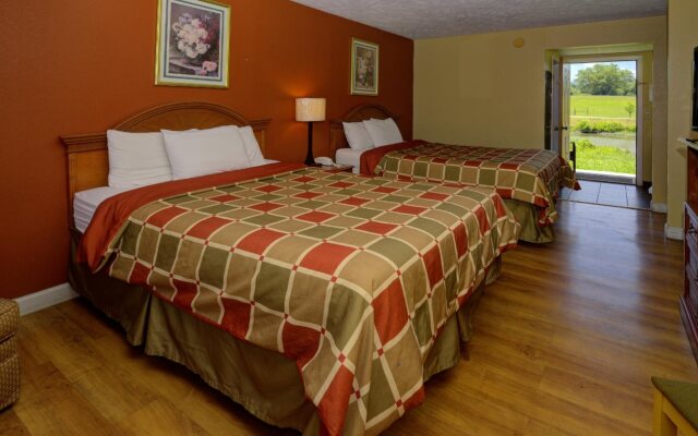 Econo Lodge Sevierville-Pigeon Forge on the River
