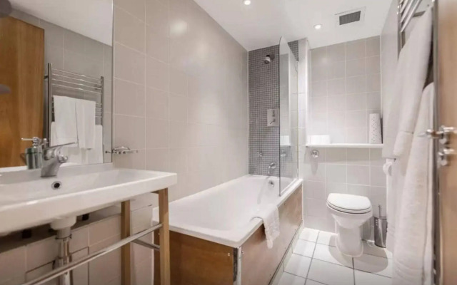 Princes Square Apartments