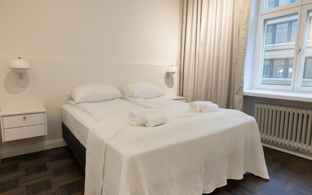 2ndhomes Stunning 3BR Apartment w Sauna