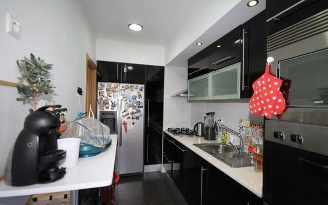 35 Penha de Franca Apartment