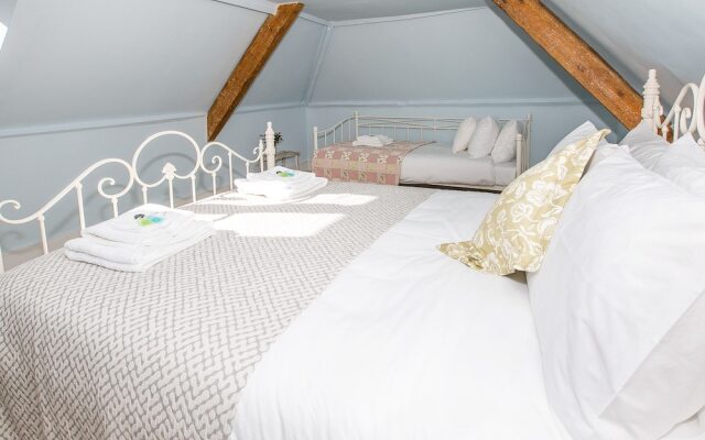 EJs Bed and Breakfast