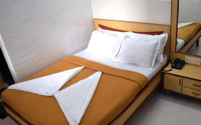 Hotel New Deepak
