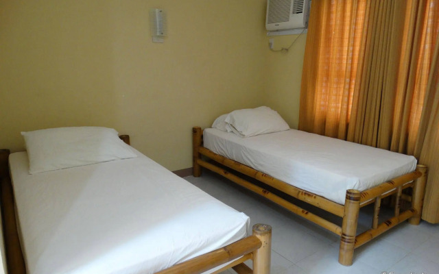 Whites and Greens Beach Resort