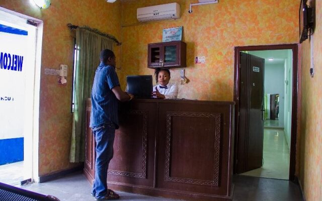 KDT Hotels And Suites