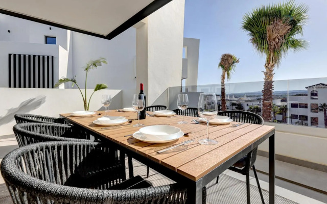 Brand New, Elegant Three Bed Apartment