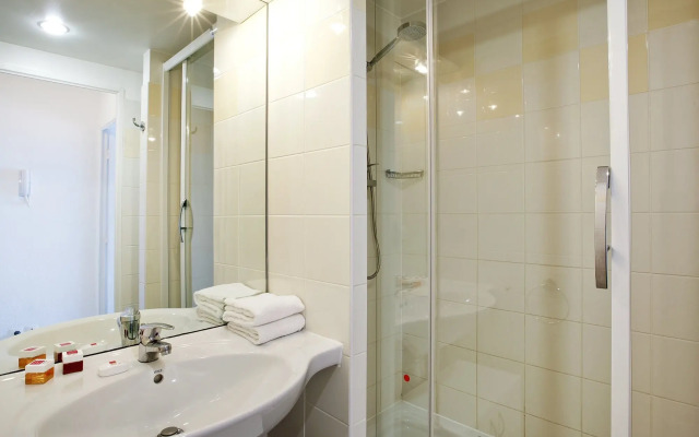 Séjours & Affaires Paris Nanterre