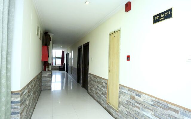 OYO 5075 Khaleej Residency