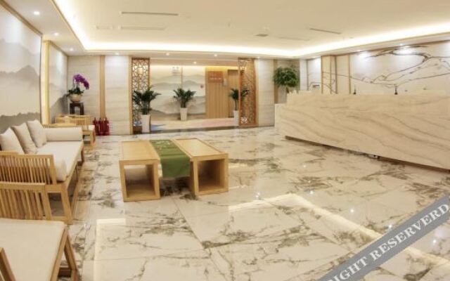 Yunshang Qingju Hotel (Xi'an Bell Tower City Wall Yongningmen Subway Station Branch)