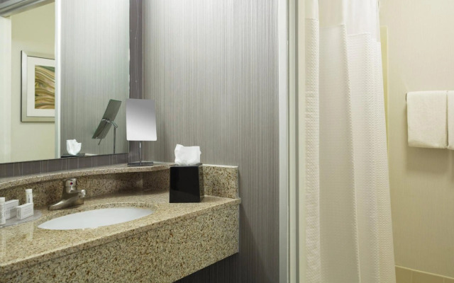 Courtyard Chicago St. Charles