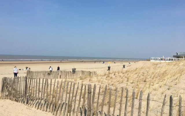 Amsterdam Beach Home 4