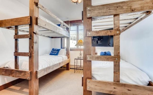 Breckenridge Crystal Peak Lodge 3 Bedroom Condo, 5-Star Ski-in Ski-out Location!