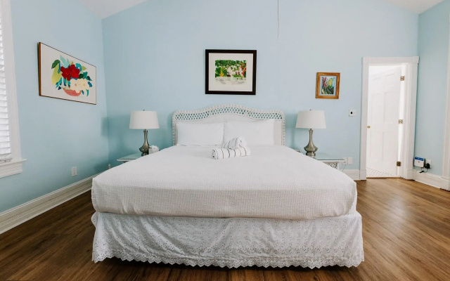 Amsterdam's Curry Mansion Inn
