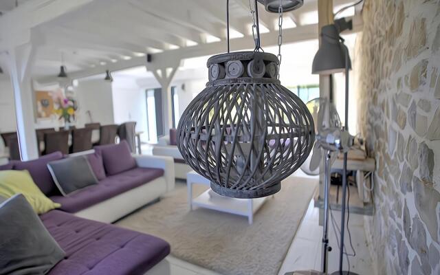 Inviting holiday home in Gourdon with terrace
