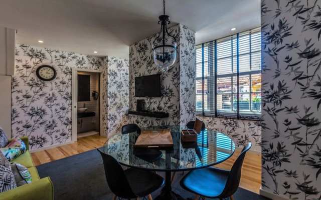 Duplex - Vintage House