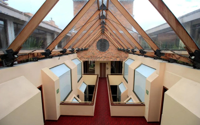 Windsor House Inn By Geh Suites