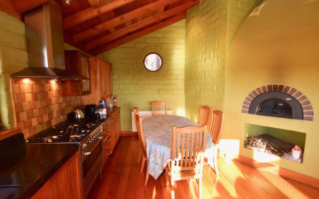 Omaroo Mountaintop Villa