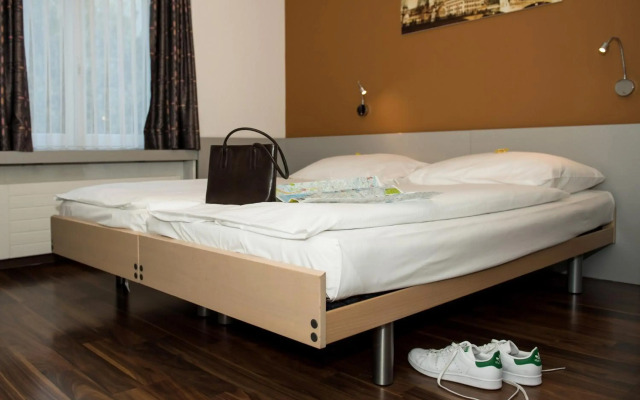 Alexander Guesthouse