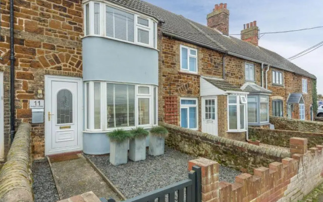 No33 Seagull Cottage