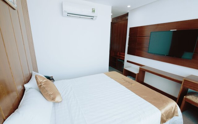 Mira Hotel
