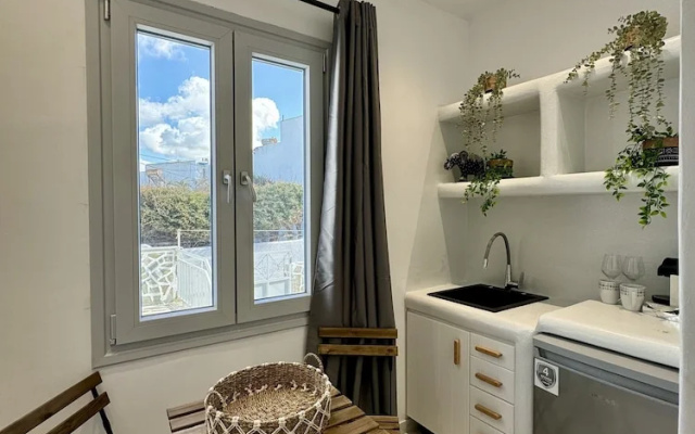 Sunshine Bay Suites