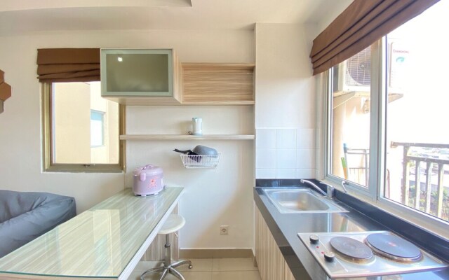 Bright & Stylish 2BR Hook Apartment At Sudirman Suites Bandung