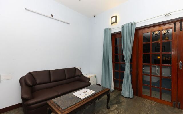 Santhi Inn by OYO Rooms