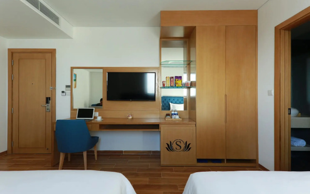 Seashore Hotel & Apartment