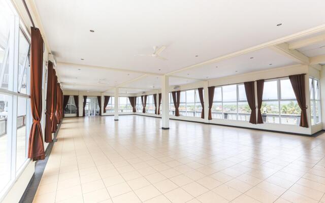 Capital O 1246 Hotel Grand Pacific