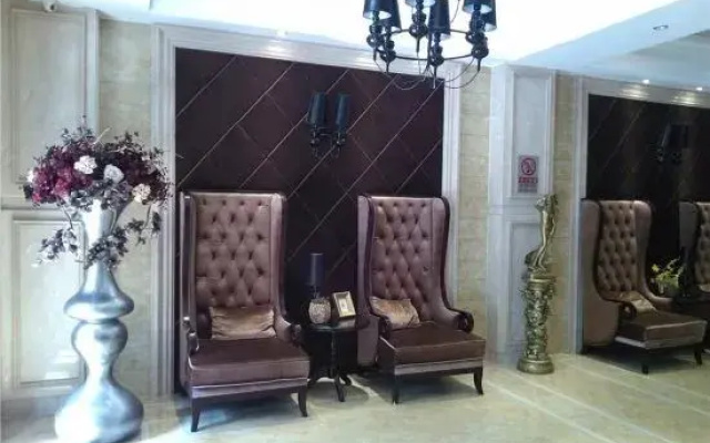 Gelin Luoman Fengqing Hotel