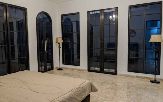 Full House at Villa Heinbill Pinus View