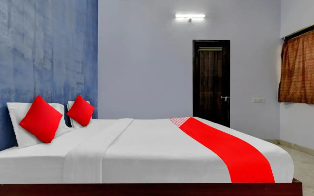 Spot On 806322 Hotel Kings Night