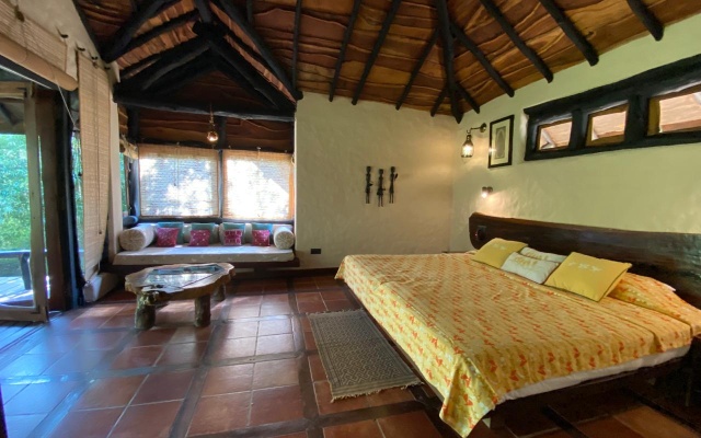 Pugdundee Safaris - Kanha Earth Lodge – Guest Rooms – Baihar