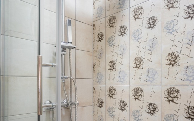 Bright and Cozy Studio Near City Center