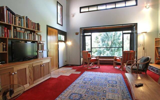 Cherry Blossom Bed & Breakfast