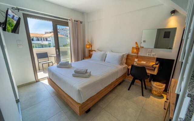 Niso Skiathos