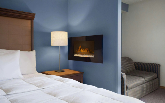 Days Inn by Wyndham Lacey Olympia Area