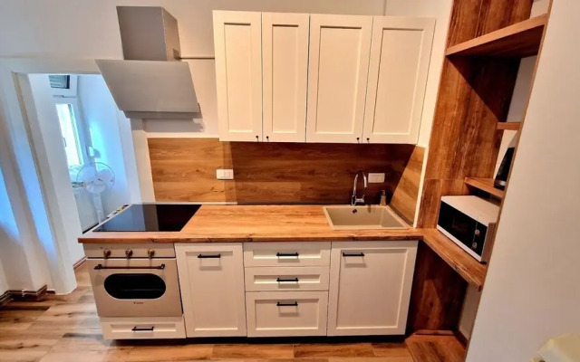 Charming 50m2 Apartment in Zagreb City Center
