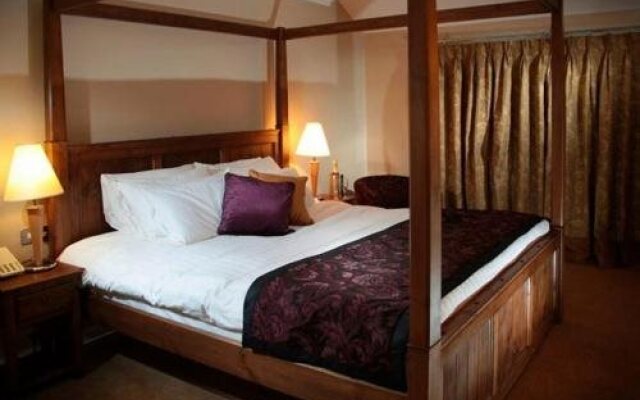 Roman Way Hotel
