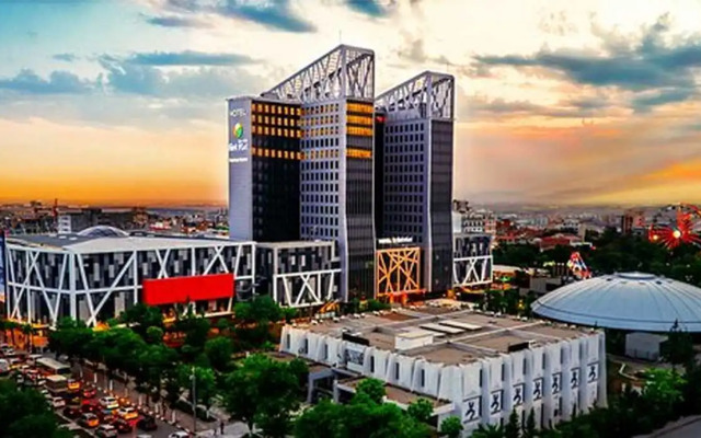 Park Mall Hotel & Conference Center