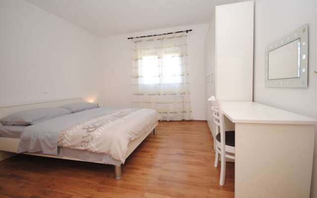 Apartment Antea