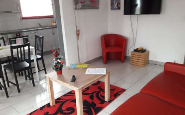relaxe at home ds 3pc or studio furnished jacuzzi and pool in summer covered