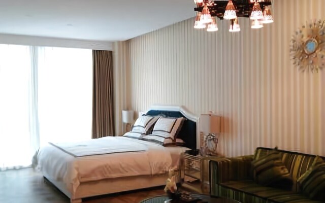Lock Hotel
