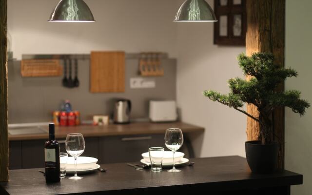 Dfive Apartments - Timber