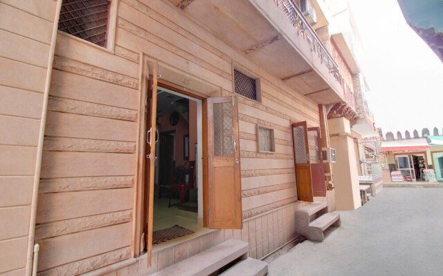 OYO 46815 Banaji Home Stay