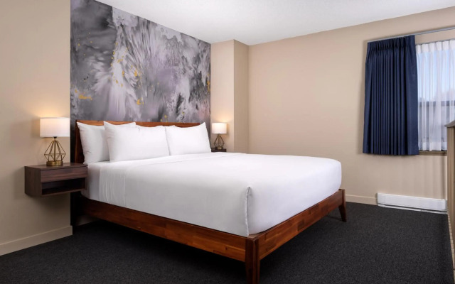 Huntingdon Hotel and Suites