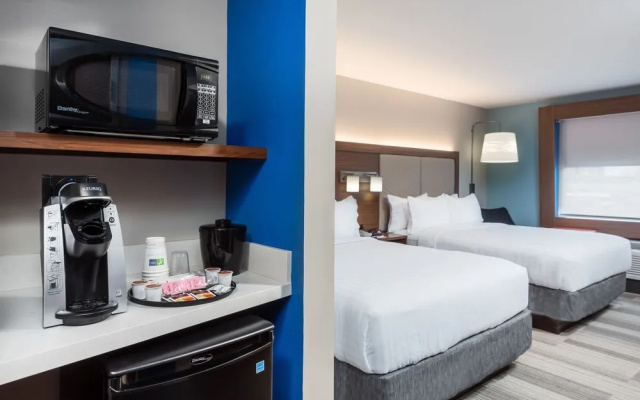 Regency Inn And Suites