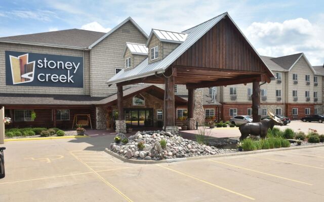 Stoney Creek Hotel La Crosse - Onalaska