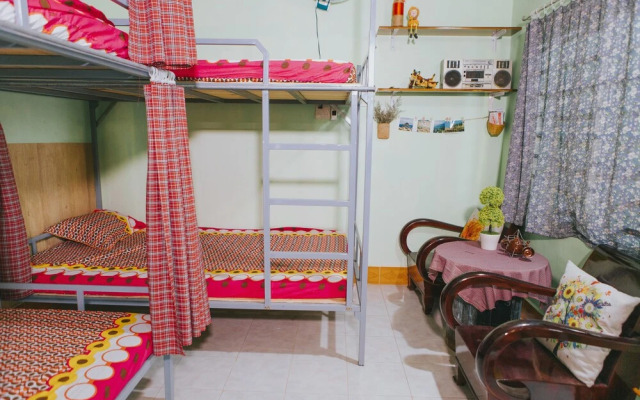 Nha Sin's Homestay - Hostel
