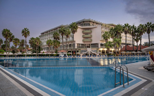 Adora Hotel & Resort